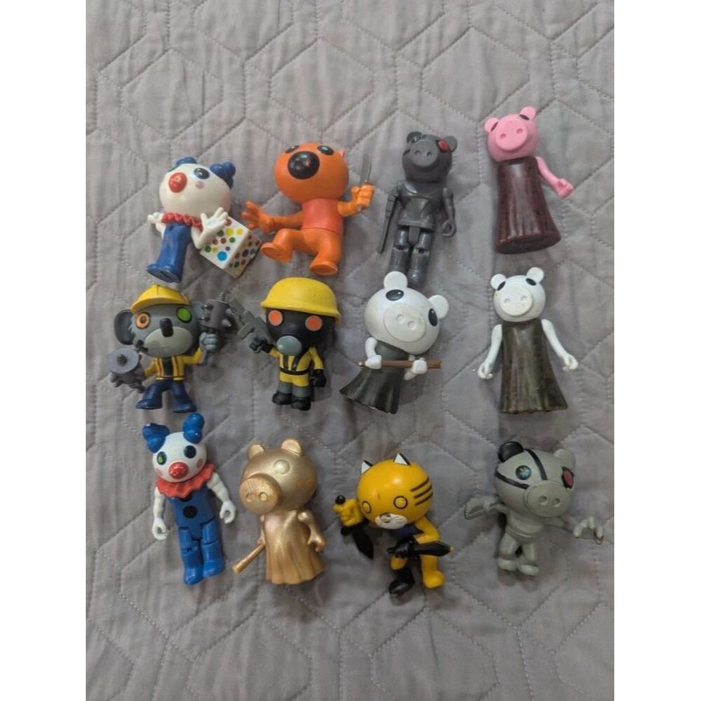 Roblox Piggy Figure Lot of 12 PhatMojo MiniToon Mixed Characters